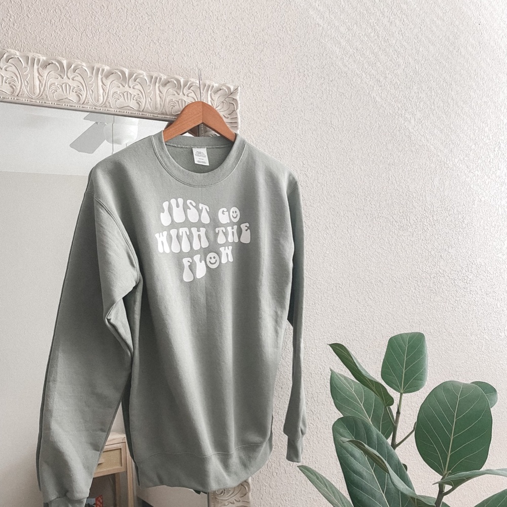 Just Go With the Flow 〜 Crewneck Sweatshirt 〜 SAGE GREEN